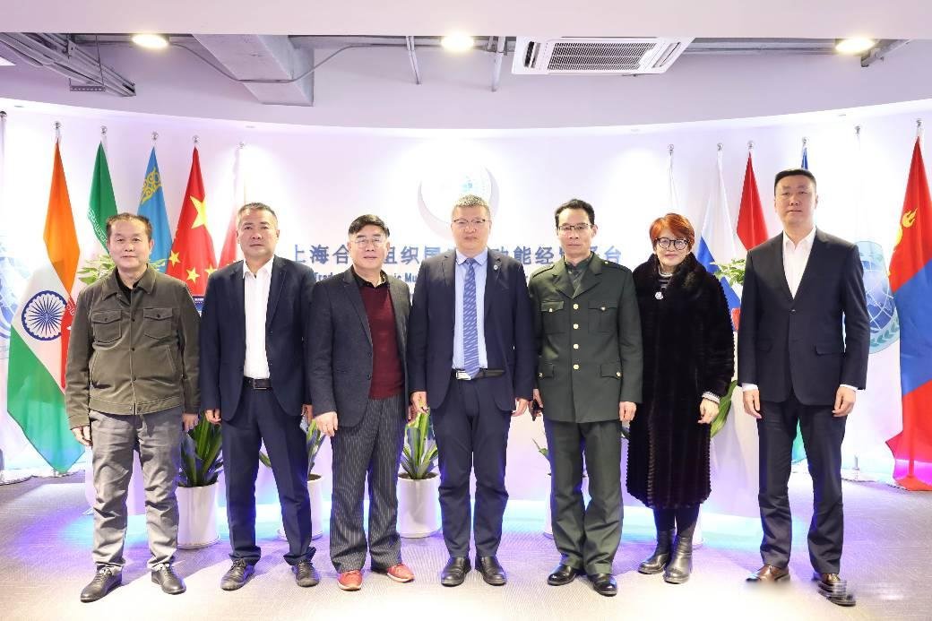 预经济学专家余求宝莅临重庆走访民营企业并与上海合作组织国家多功能经贸平台交流